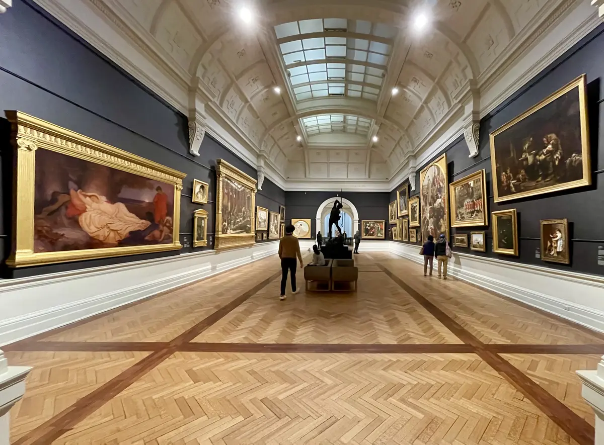 Konstverk i en utställningssal på Art Gallery of New South Wales i Sydney